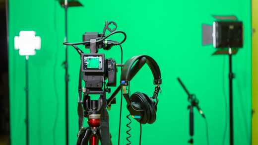 Finding the Right Green Screen Stock Footage: Dacast blog